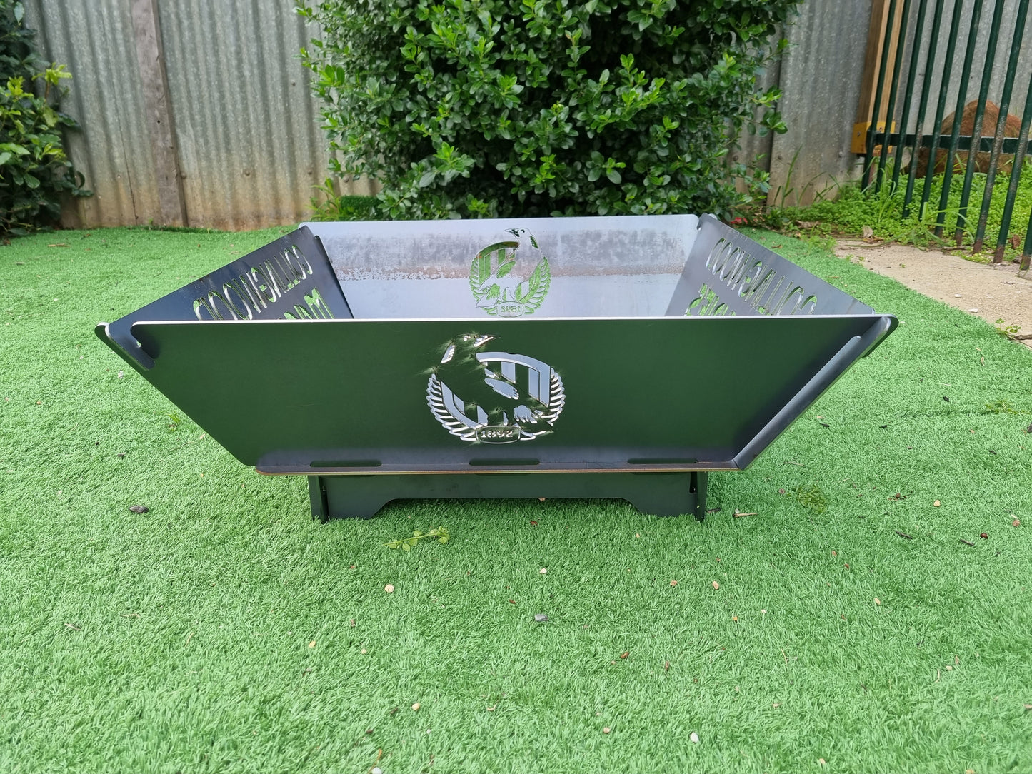 Collingwood Magpies Fire Pit Collapsible Made With Australian Steel