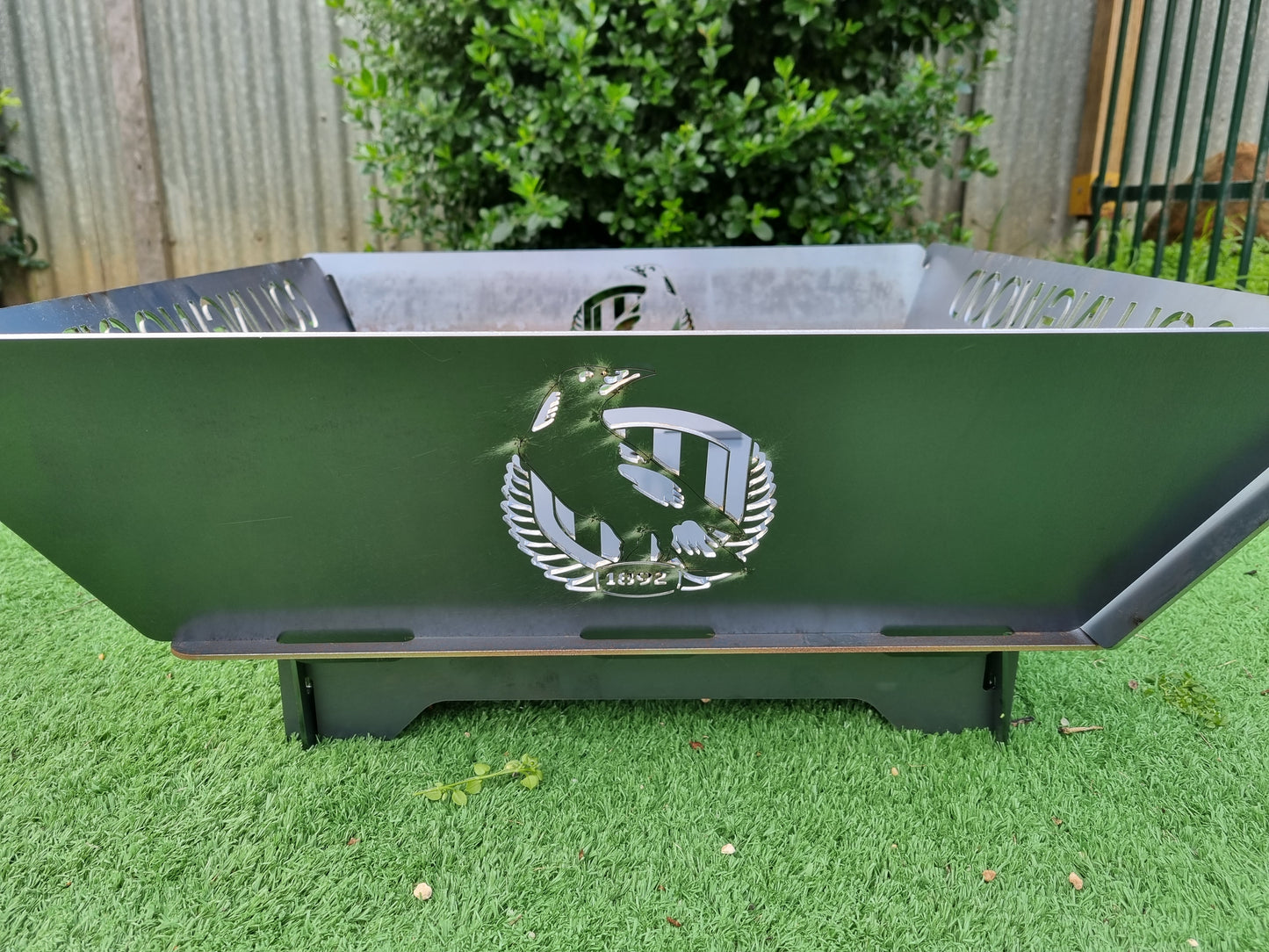 Collingwood Magpies Fire Pit Collapsible Made With Australian Steel