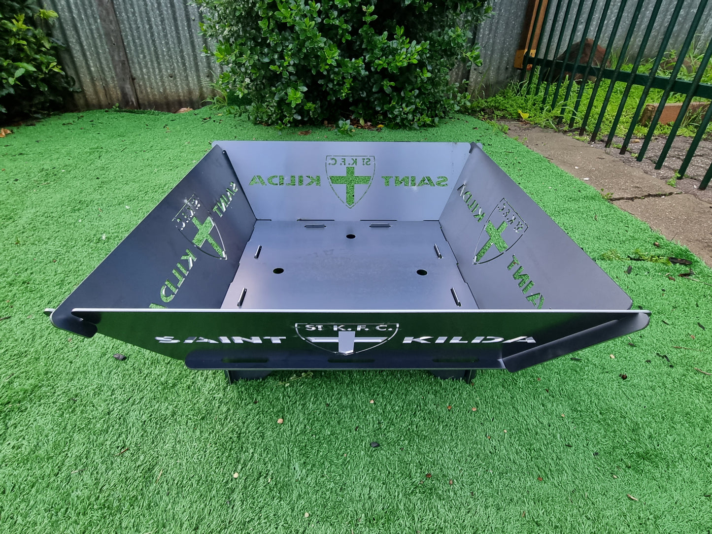 St. Kilda Fire Pit Collapsible Made With Australian Steel