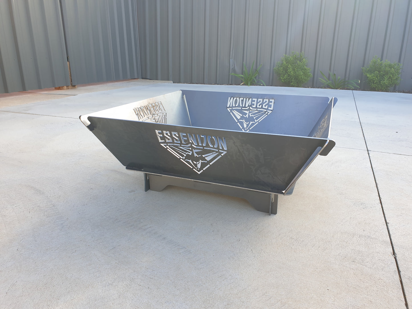 Essendon Fire Pit Collapsible Made With Australian Steel